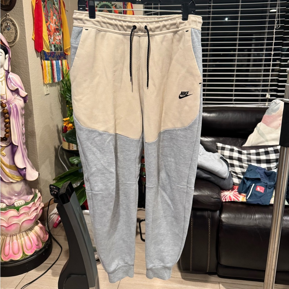 Nike tech fleece Tan and Gray Sweatpants